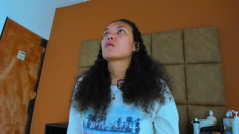 Estrella online show from February 10, 11:57 am