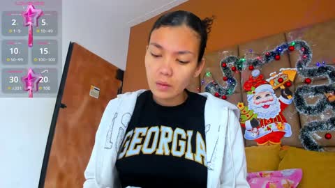 Estrella online show from December 26, 12:05 pm