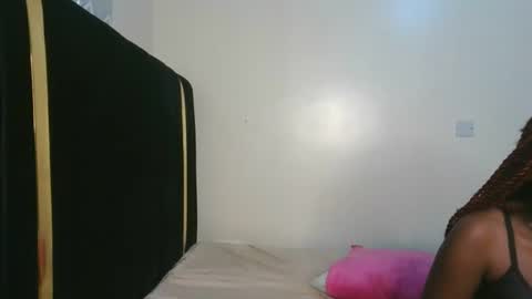 lia online show from November 9, 9:55 pm