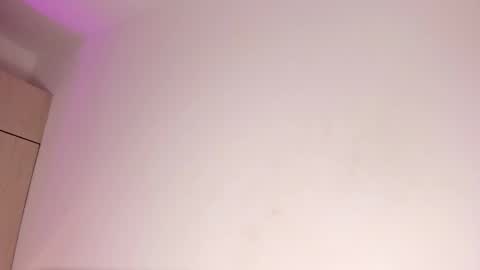 stefannyevans_ online show from November 20, 1:01 pm