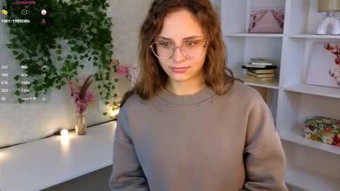 Snapshot of steffaniebrais chatting on October 14, 2:36 am Steffani online show from October 14, 2:36 am
