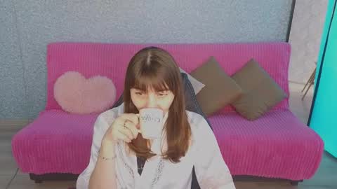 Stela online show from May 2, 9:45 am