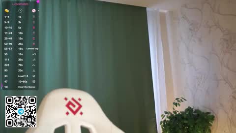 Stella online show from February 6, 12:30 pm