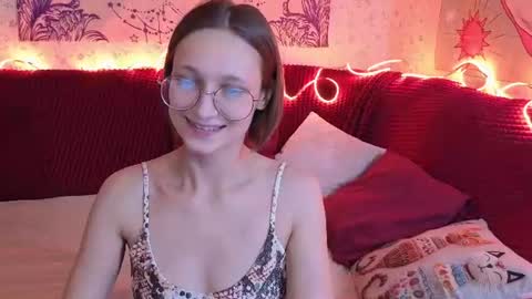 Stella online show from June 12, 4:37 pm