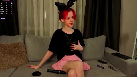 Stella online show from March 19, 8:13 pm