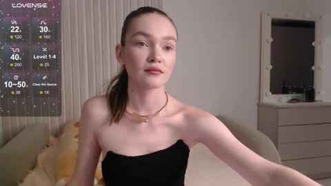 stellapayne online show from February 12, 10:22 pm