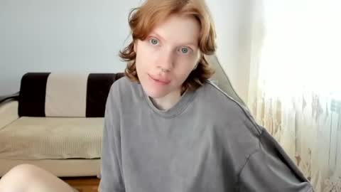 S T E L L A online show from April 1, 10:38 am