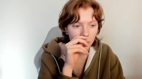 S T E L L A online show from February 2, 9:30 am