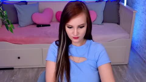 Stella online show from October 22, 8:47 pm