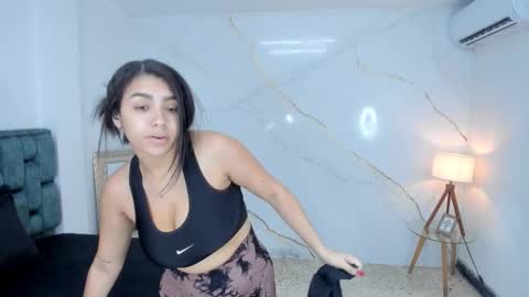 Snapshot of stephanysc chatting on October 15, 12:13 am Stefanny online show from October 15, 12:13 am