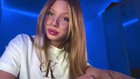 Stef online show from February 17, 4:28 pm