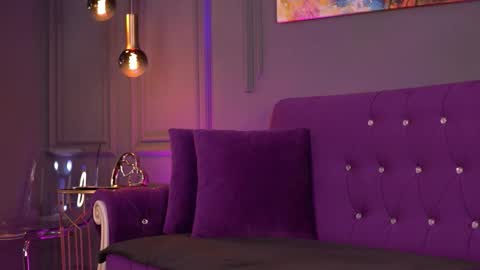 Steph online show from October 31, 7:56 am