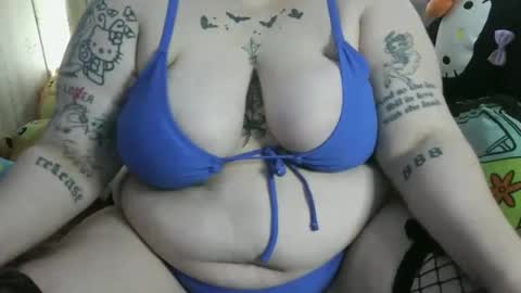 stonedbbw01 online show from November 18, 5:52 am
