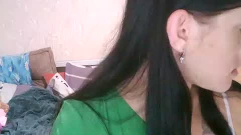 Snapshot of strawberry_storm chatting on September 13, 10:07 pm Strawberry Storm online show from September 13, 10:07 pm