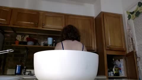 Strawberrylotsacake online show from December 1, 11:29 pm