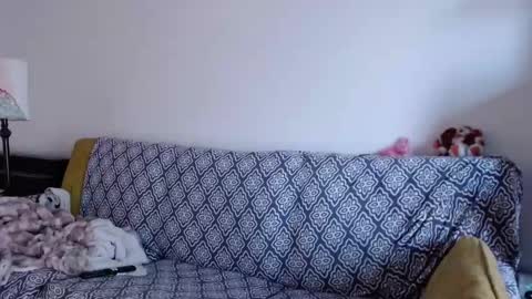 Strawberrylotsacake online show from November 19, 5:35 pm