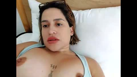 SubmissiveLatina online show from May 26, 1:49 am