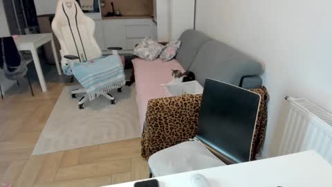 Kinga online show from February 22, 3:29 am