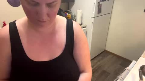 Snapshot of sugartsu chatting on February 23, 11:43 pm Nami online show from February 23, 11:43 pm