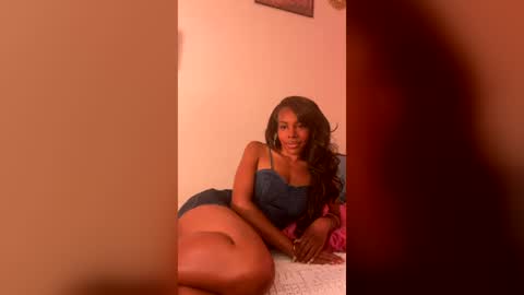 Kim Lee online show from June 28, 3:29 pm