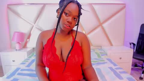 Snapshot of sulyclarck chatting on October 23, 7:31 pm Hot ebony online show from October 23, 7:31 pm