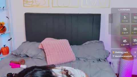 Snapshot of summer_holiday chatting on October 22, 5:23 am OnlyFans summer holiday online show from October 22, 5:23 am
