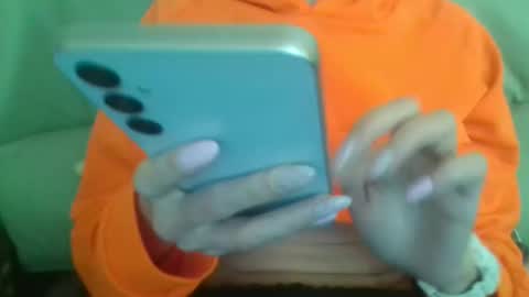 suni online show from March 8, 9:46 am