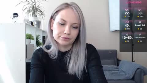 Snapshot of sunny_bunny6 chatting on December 20, 6:08 am Naomi online show from December 20, 6:08 am