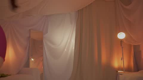 Maria online show from February 24, 7:45 pm