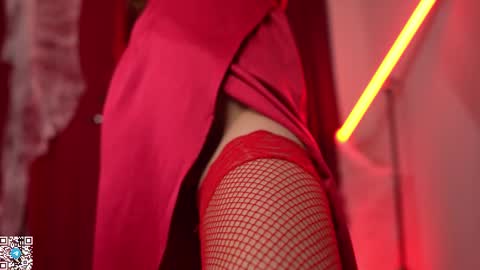 Alice online show from October 31, 8:29 am