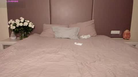 Effie Beautiful girl and Sunsay lucky boy online show from July 15, 9:52 pm