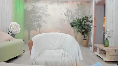 Snapshot of sunshine13_ chatting on September 29, 11:43 pm Eva online show from September 29, 11:43 pm