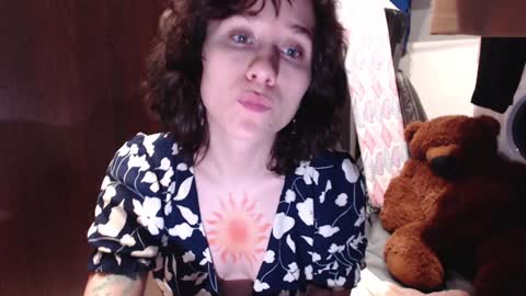 Hella online show from December 10, 1:55 pm