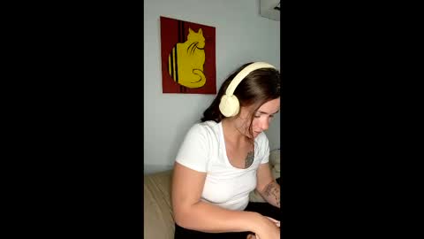 sunshineskies888 online show from May 23, 8:34 am