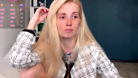 Snapshot of super_peach_stream chatting on October 4, 12:33 pm ANNApvt open full info in bio online show from October 4, 12:33 pm