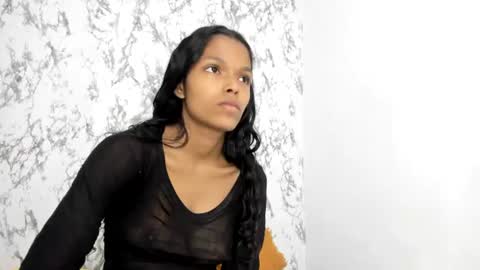 suri online show from July 11, 10:10 pm