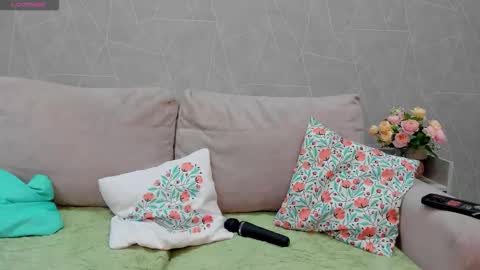 Annie online show from November 17, 3:18 am