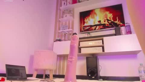     online show from September 22, 10:24 am