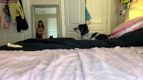 Susannah online show from January 18, 6:04 pm