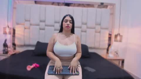 susana garcia  online show from September 26, 3:59 am