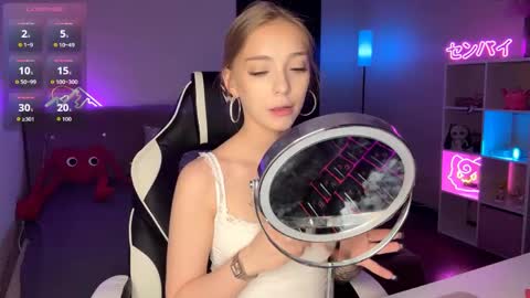Jessica online show from May 3, 1:14 pm