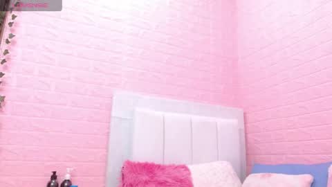 suzan_30 online show from April 19, 7:27 pm