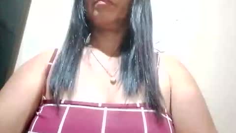 suzzie_hot online show from February 10, 8:50 am