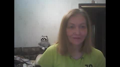 sweet4blonde67 online show from May 6, 6:56 pm