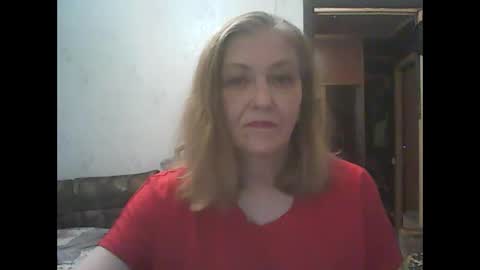 sweet4blonde67 online show from May 20, 2:47 pm
