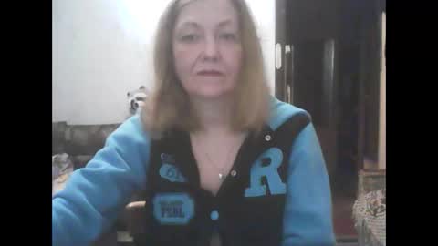 sweet4blonde67 online show from May 11, 12:13 am