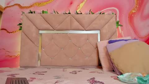 sweet__luna__ online show from April 7, 11:01 am