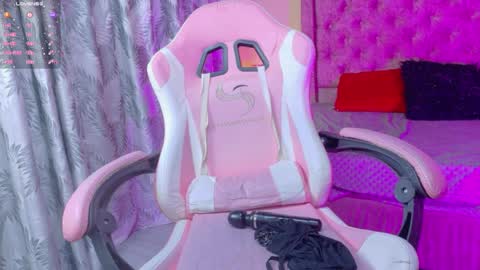 sweet__thang online show from April 10, 6:30 am