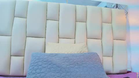 Amye  online show from February 18, 7:13 pm