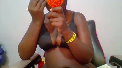 Snapshot of sweet_arianna_ chatting on February 13, 10:55 am timaya online show from February 13, 10:55 am